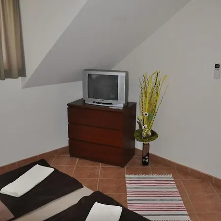 Orchidea Apartman * 귤러
